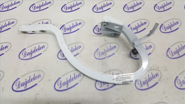 2018 FOCUS SAĞ ARKA BAGAJ MENTEŞESİ (ÇIKMA)