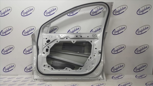 2018 FOCUS SAĞ ÖN KAPI (ÇIKMA)