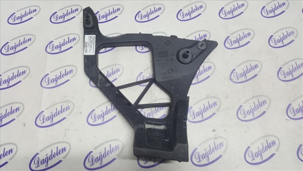 1998-2004 FOCUS ARKA TAMPON BRAKETİ SAĞ (SEDAN)