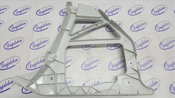 2005-2011 FOCUS ARKA TAMPON BRAKETİ SAĞ (SEDAN)