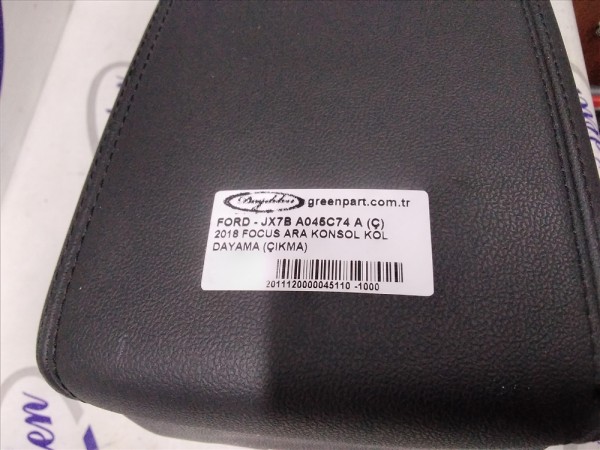 2018 FOCUS ARA KONSOL KOL DAYAMA (ÇIKMA)