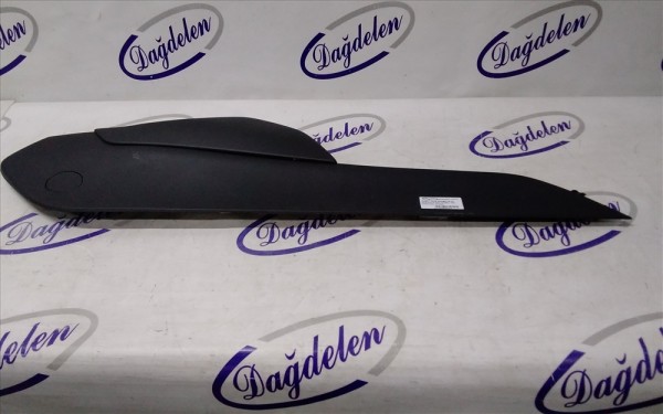 2018 FOCUS ARA KONSOL YAN KAPAK SOL (ÇIKMA)