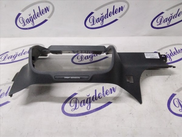 2018 FOCUS ÖN KONSOL TORPİDO ALT BAKALİT (ÇIKMA)