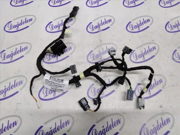 2018 FOCUS ARA KONSOL ÖN KUTU TESİSATI (ÇIKMA)