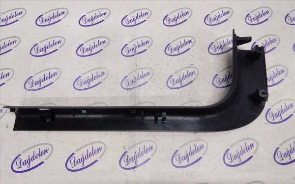 2018 FOCUS MARŞPİYEL SAĞ ÖN İÇ KAPLAMA (ÇIKMA)