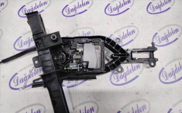 2018 FOCUS KAPI KİLİT BRAKETİ SOL ÖN (ÇIKMA)