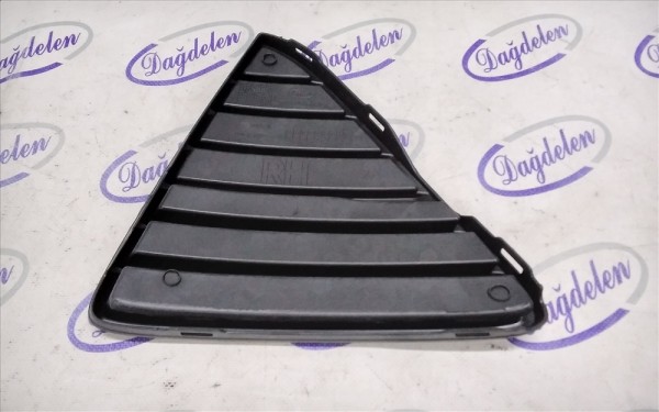 2011-2014 FOCUS ÖN TAMPON ÜÇGEN IZGARA SAĞ