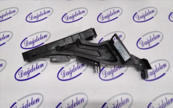 2018 FOCUS KAPI KİLİT YAN BRAKETİ SOL ARKA (ÇIKMA)