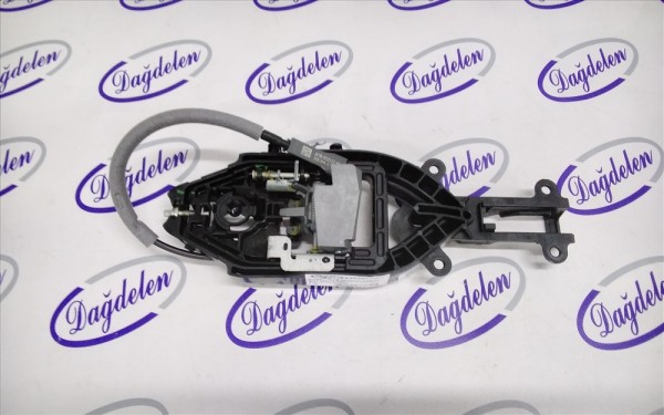 2018 FOCUS KAPI KİLİT BRAKETİ SOL ARKA (ÇIKMA)