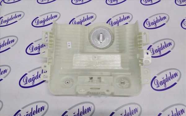 2018 FOCUS DEVRE KESİCİ SİGORTA ÜST KAPAK (ÇIKMA)