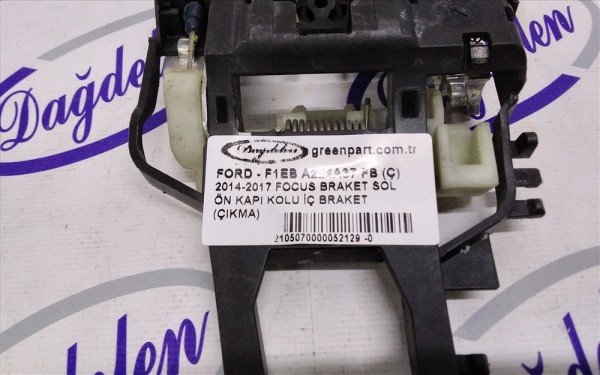 2014-2017 FOCUS BRAKET SOL ÖN KAPI KOLU İÇ BRAKET (ÇIKMA)