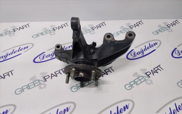 2018 FOCUS AKS TAŞIYICI ÖN SAĞ (ÇIKMA)