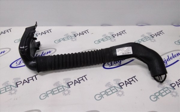 1999-2005 FOCUS HAVA FİLTRE EMİŞ BORUSU (YAN SANAYİ)