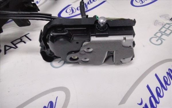 2018 FOCUS SAĞ ÖN KAPI KİLİDİ (ÇIKMA)