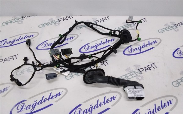 2018 FOCUS SAĞ ÖN KAPI TESİSATI (ÇIKMA)