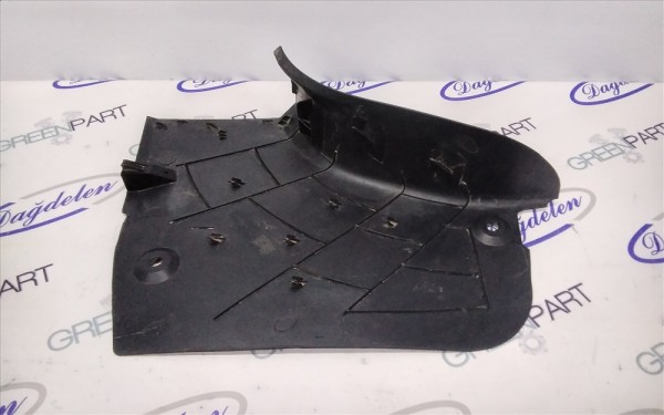 2005-2010 FOCUS BAGAJ İÇ BAKALİTİ SAĞ (ÇIKMA)