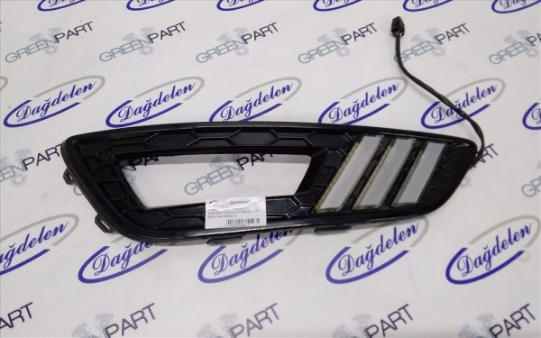 2014-2017 FOCUS ST SİS KAPAĞI SAĞ (YAN SANAYİ)