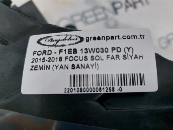 2015-2018 FOCUS SOL FAR SİYAH ZEMİN (YAN SANAYİ)