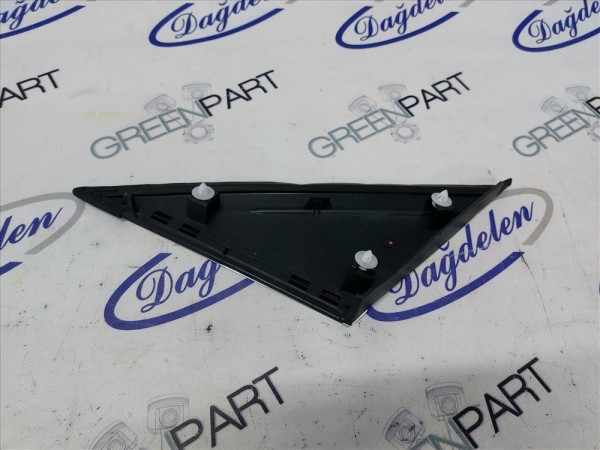 2011-2018 FOCUS SAĞ AYNA ÖNÜ BAKALİT NİKELAJLI