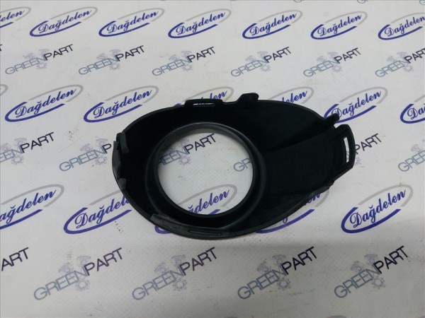 2011-2014 FOCUS SİS FAR ÇERÇEVESİ SİYAH SOL