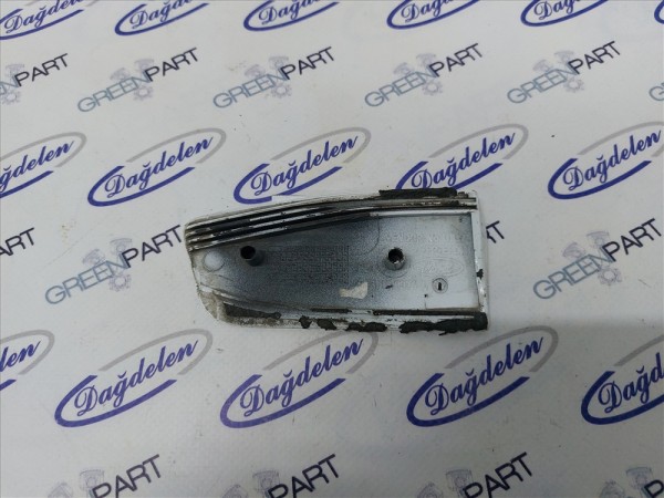 2010-2014 S-MAX ÇAMURLUK KUŞAĞI ARKA SAĞ (ÇIKMA)