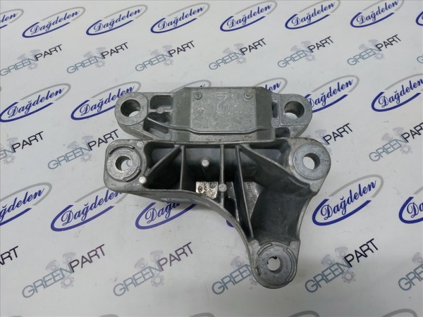 2018 FOCUS ŞANZUMAN ÜST TAKOZU 1.5 DİZEL DÜZ VİTES  (ÇIKMA)