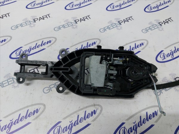 2018 FOCUS SOL ÖN KAPI KİLİT BRAKETİ