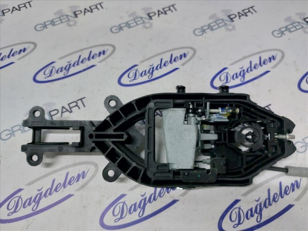 2018 FOCUS SAĞ ARKA KAPI KİLİT BRAKETİ