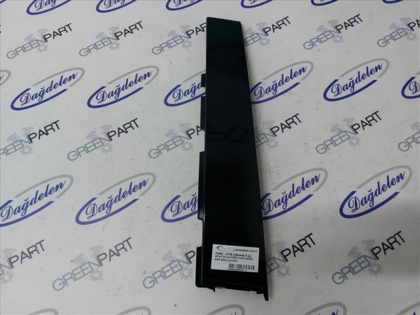 2018 FOCUS DİREK KAPLAMASI SAĞ ARKA (ÇIKMA)