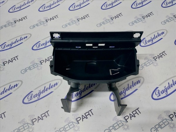 2018 FİESTA ORTA KONSOL YUVASI (ÇIKMA)