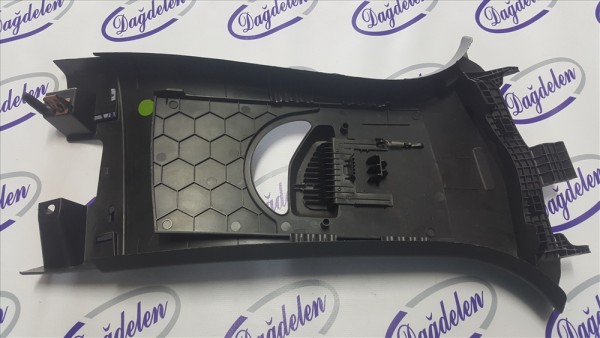 2018 FOCUS DÖŞEME ÖN KAPI ORTA DREK SOL ÜST BAKALIT(SEDAN)