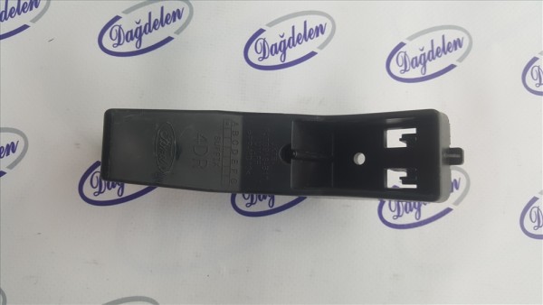 2018 FOCUS TAMPON ARKA ALT ORTA BAĞLANTI BRAKETİ RH/LH (SEDAN)