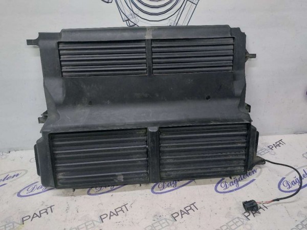 2011-2014 FOCUS 1.6 ECOBOST RADYATÖR IZGARASI (ÇIKMA)