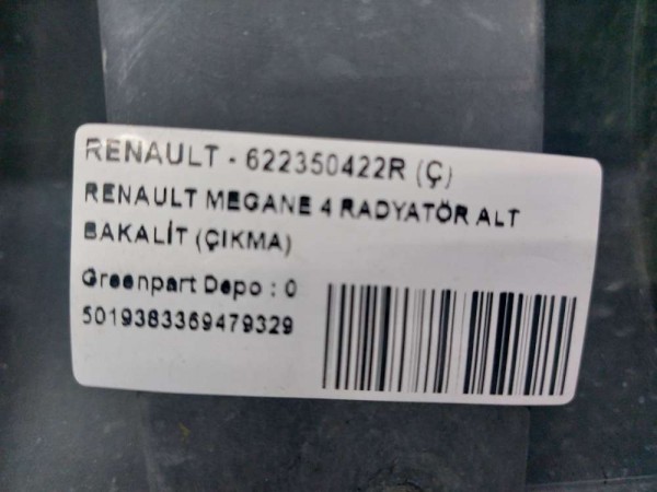 RENAULT MEGANE 4 RADYATÖR ALT BAKALİT (ÇIKMA)