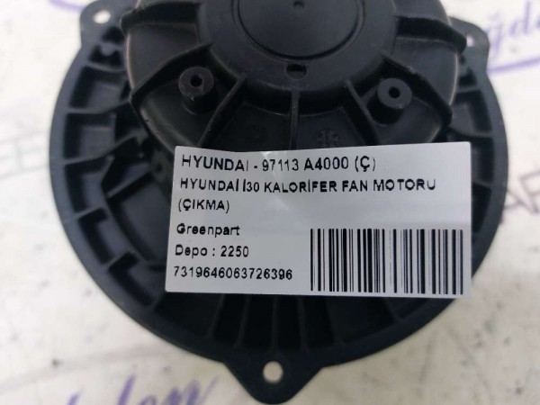 HYUNDAİ İ30 KALORİFER FAN MOTORU (ÇIKMA)