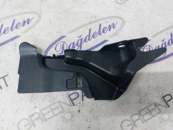 2018 FOCUS SOL ÖN ÇAMURLUK BRAKETİ