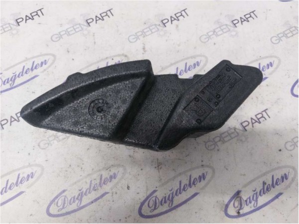 2018 FOCUS  ÖN KAPI İÇ KÖPÜK SAĞ (ÇIKMA)