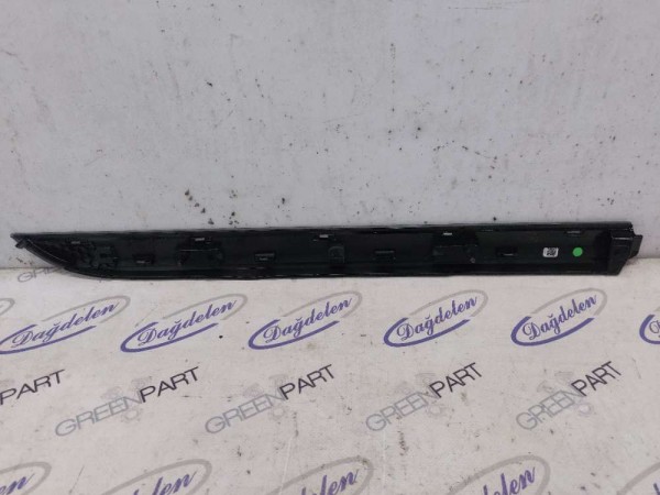 RENAULT CLİO 5 ARKA KAPI BANDI SOL (ÇIKMA)