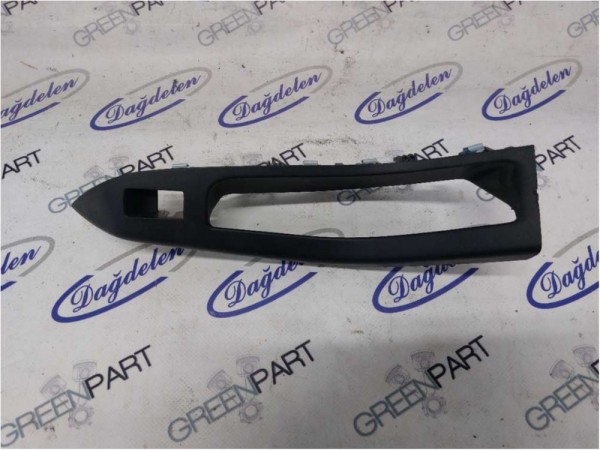 2020 FİESTA CAM KONTROL PANELİ SAĞ ÖN (ÇIKMA)