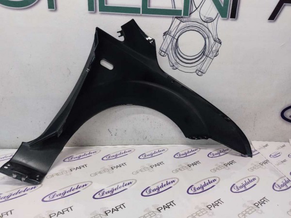 2005 2008 FOCUS SOL ÖN ÇAMURLUK (SİYAH-ÇIKMA)