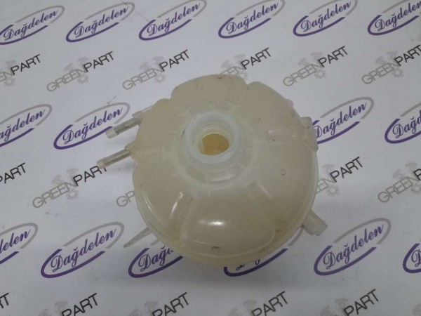 2020- KUGA RADYATÖR YEDEK SU DEPOSU (ÇIKMA-HASARLI)