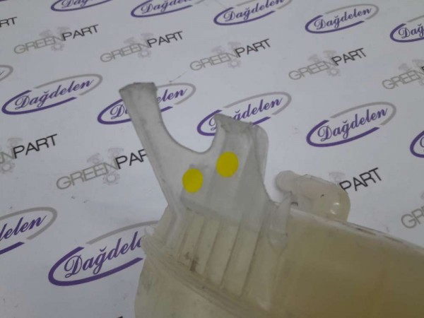 2020- KUGA RADYATÖR YEDEK SU DEPOSU (ÇIKMA-HASARLI)