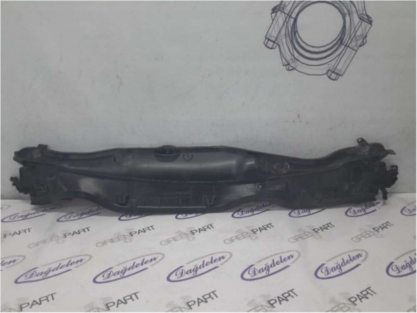 2018 FİESTA ÖN CAM IZGARASI ALT GÖVDE PANELİ (ÇIKMA-HASARLI)