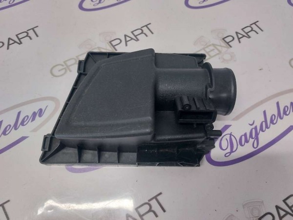 2018-2023 COURİER HAVA FİLTRE ÜST KAPAK (ÇIKMA)