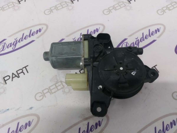 2020 KUGA CAM MOTORU ÖN SAĞ (ÇIKMA)