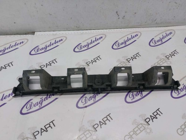 2017 FİESTA ARKA TAMPON ORTA BRAKET (ÇIKMA)