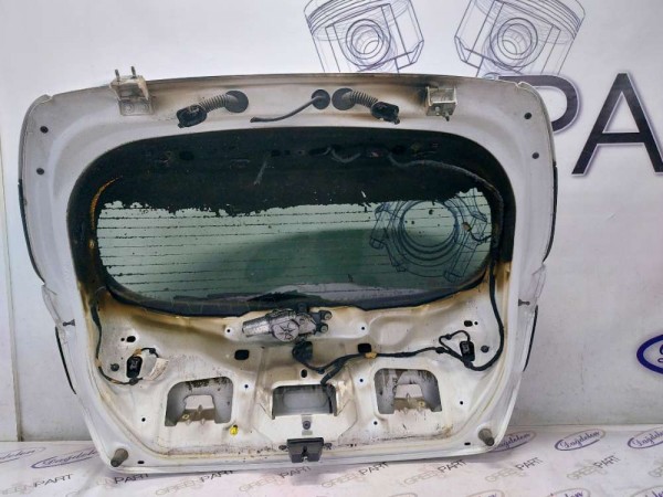 2017 FİESTA BAGAJ KAPAĞI KOMPLE (ÇIKMA)