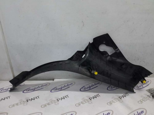 2018- FOCUS ARKA ÇAMURLUK SAĞ İÇ BAKALİT (ÇIKMA)