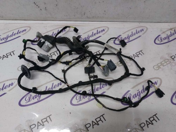 2023 FOCUS KAPI TESİSATI SAĞ ÖN ÇIKMA)