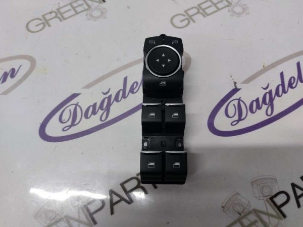 2018 FOCUS ÖN KAPI DÖRTLÜ CAM DÜĞMESİ SOL